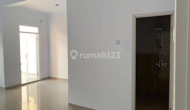 Rumah Tinggal Dalam Kompleks Raffles Hill Cibubur Depok Jawa Barat 2