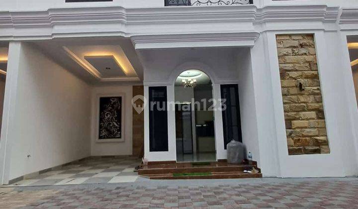 Rumah Bran New Di Jl. Kecapi Ragunan Jakarta Selatan 1