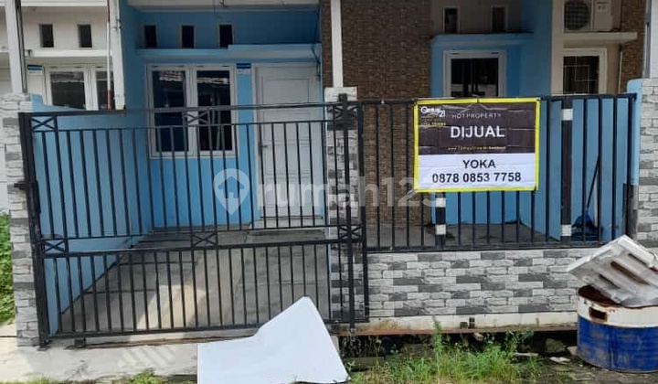 Minimalist Residence Near the Town Square and Grand Sutera Industrial Area Minimalist Residence Near the Town Square and Grand Sutera Industrial Area