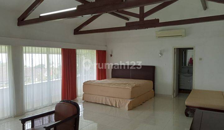 Villa Anyer 3 Lantai Furnished Siap Huni 17