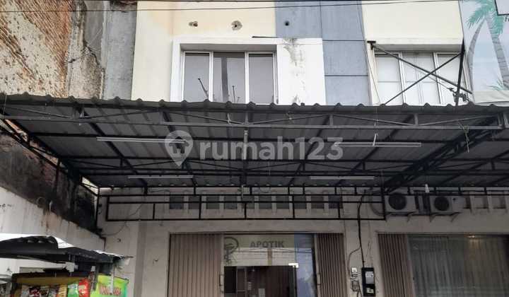 3-Story Shop House, Former Pharmacy, Suitable for Business 1