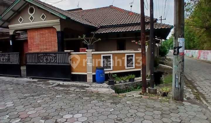 Hunian Bagus Posisi Sudut Taman Raya Cilegon Hunian Bagus Posisi Sudut Taman Raya Cilegon