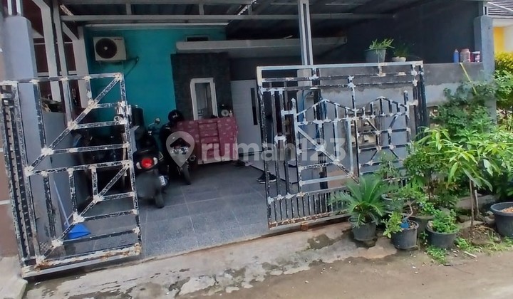 Minimalist Residence Take Over Bright Eyes Negotiable 1