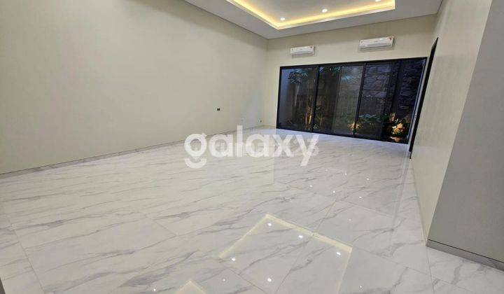 Rumah Baru Gress 2,5 lantai Taman Golf semi furnish Citraland  utama siap Huni 2