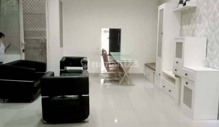 Disewakan Rumah Minimalis Bhaskara Sari Full Furnished 2 Lantai Bagus Terawat Sudah Ada Kanopi Tidak Banjir, Surabaya Timur 1