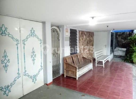 Dijual Rumah Lokasi Strategis, Bisa Buat Usaha, Gayungsari Barat , Surabaya Selatan 2
