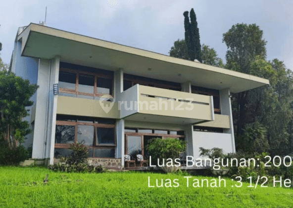 Dijual Vila 2lantai Taman Sangat Luas, View Gunung, Trawas , Mojokerto 1