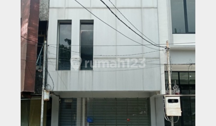 For Rent Darmo Park 2 Shop House, Raya Mayjend Sungkono, Spacious Parking, Strategic CBD Location, West Surabaya 1