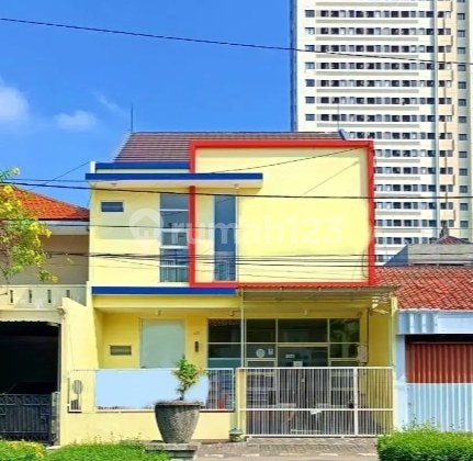 For Sale 2-story House in Babatan Pratama, strategic location. 1