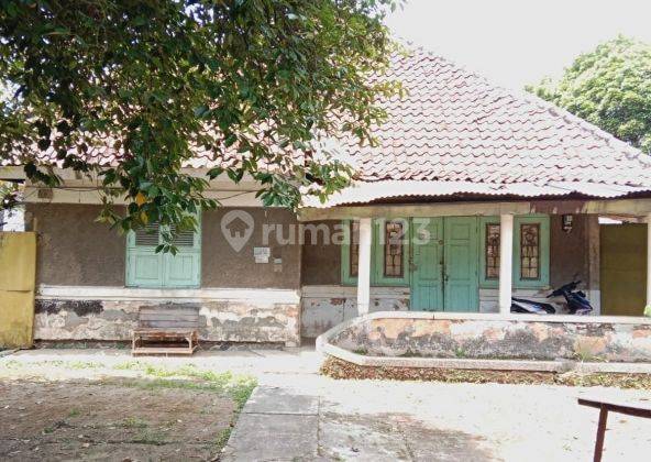 Dijual Rumah Lama 1 Lantai Halaman Luas , Tengah Kota Sukabumi 1