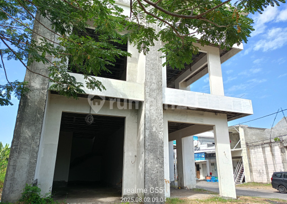 For Sale 2-Storey Corner Shop House Green Hill 2 Just a Step Away from Merr East Surabaya 1