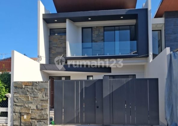 RUmah BARU 2 Lantai Minimalis BAGUS Manyar Jaya Jalan Lebar 1