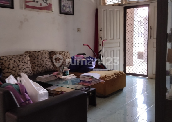 Dijual rumah Nirwana Eksekutif di pinggir jalan utama 1