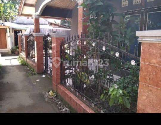 Jual rumah 150 m2 plus tanah kosong 460 m2 di Leuwiliang, Bogor. 1