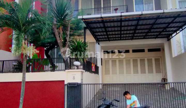 Jual rumah cantik di Graha Candi Golf, Semarang 1