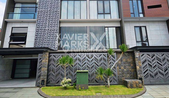 Rumah Full Furnish Mewah di Istana Dieng Malang 1