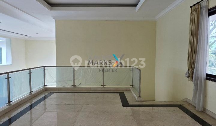 Rumah Mewah dengan Private Pool di Ijen Nirwana Malang 2