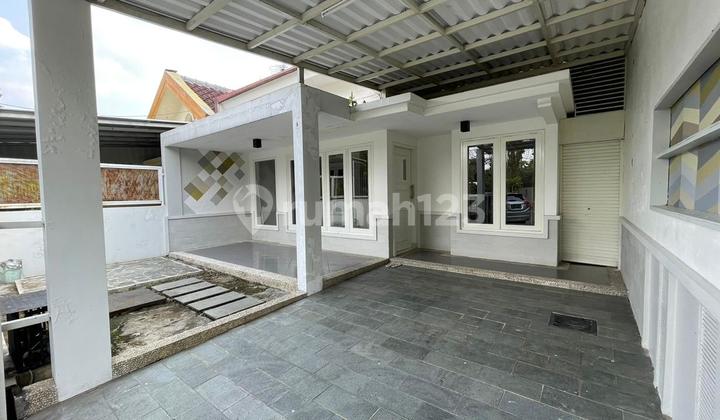 Rumah Terawat Kawasan Elit Pondok Blimbing Indah Malang 2