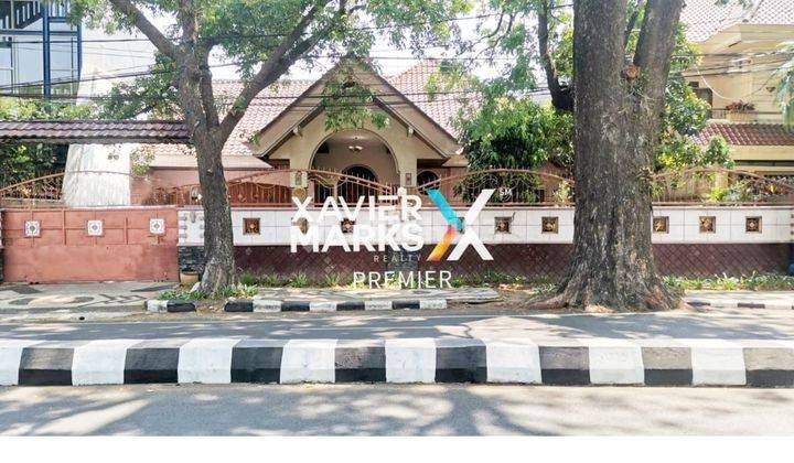 Rumah Jalan Semeru Malang Mewah Dekat Ijen Boulevard 1