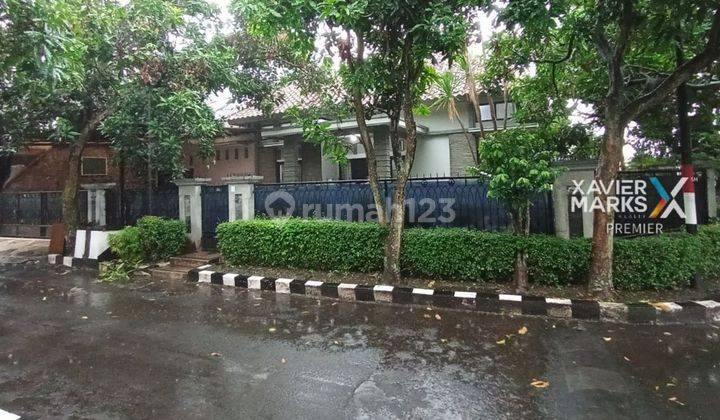 Rumah Posisi Hook Dekat Kampus Brawijaya di Tlogomas Malang 1