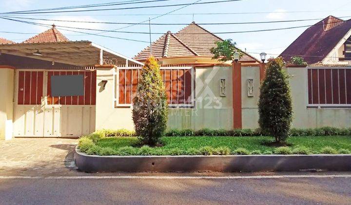 Rumah Pusat Kota Row Jalan Lebar di Jl Gunung gunung Malang 1