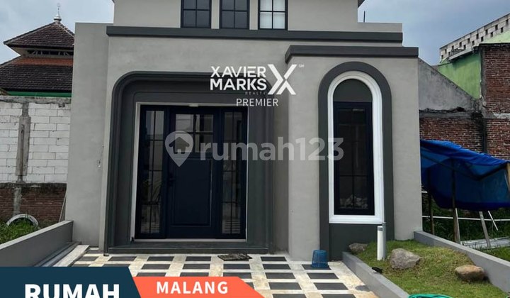 Rarely Available American Modern House in Sukun Malang for Only 500 Million Rarely Available American Modern House in Sukun Malang for Only 500 Million