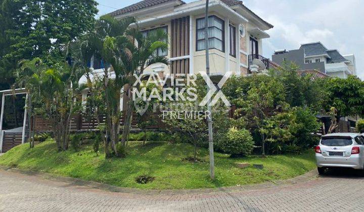 Rumah Hook Mewah di Kawasan Elite Villa Puncak Tidar Malang 1