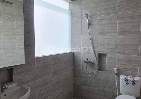 Rumah Minimalis di Grand Pakuwon Gladstone Surabaya  3