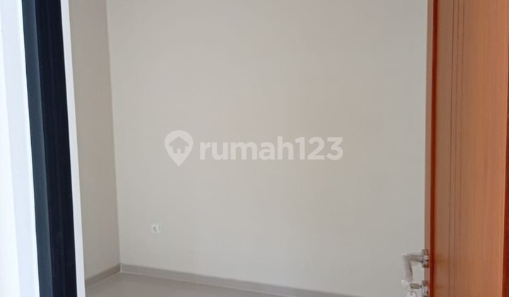 Rumah Modern di Riverfront Kedungkandang Kota Malang 4