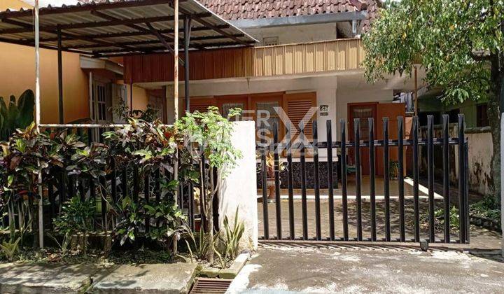 Rumah Klasik Tengah Kota di Jaksa Agung Suprapto Klojen Malang  1