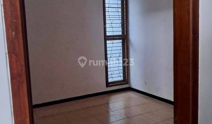 Rumah Minimalis di Araya Golf Malang Row Jalan Lebar  2