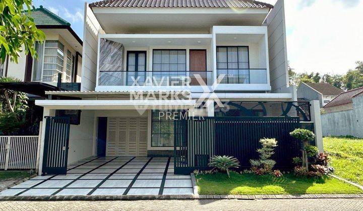 Rumah Mewah Full Perabotan di Araya Golf Boulevard Malang 1