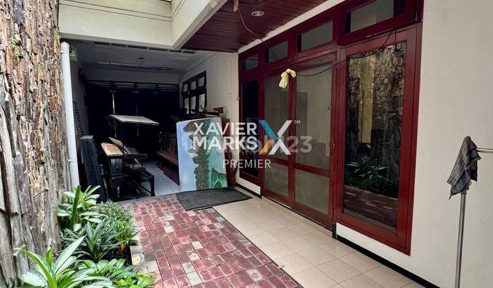 Rumah Selangkah Ke Jalan Besar Ijen Kota Malang 2