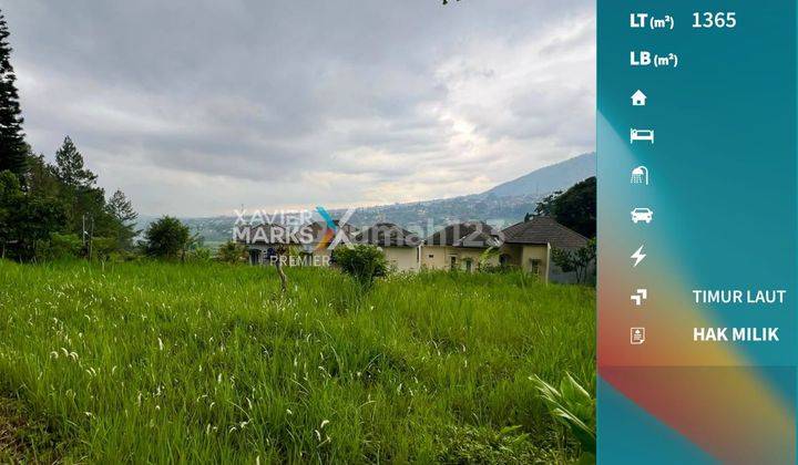 Tanah View Pegunungan Depan Pine Hill Villa Songgoriti Batu 1