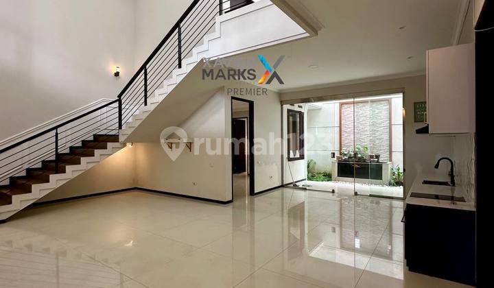 Dijual Rumah Premium Semi Furnish di Cluster Nieuw Indie Araya Malang 2