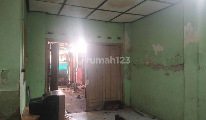 R Di Dekat Jalan Imam Bonjol Dekat Kampus Udinus Semarang 2