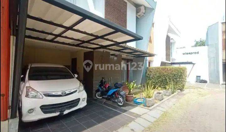 Rumah Semi Furnish Dalam Cluster Cigadung Patio Verde