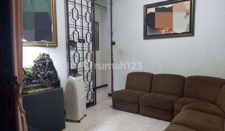 Dijual Rumah di Tengah Kota - Jl.Pekunden 2