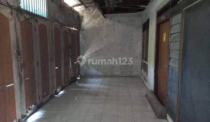 Dijual rumah lama dihitung tanah di tengah kota 1