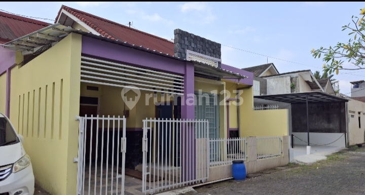 Dijual: Rumah Di Padangsari. Banyumanik - Semarang 1