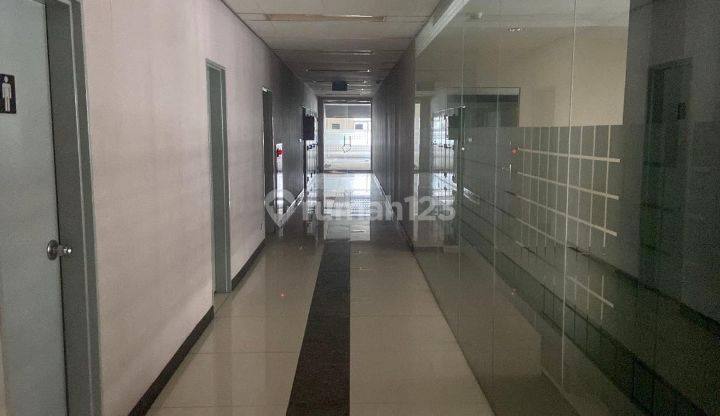 Disewakan Gedung Kantor Mainroad Tengah Kota Bandung 1