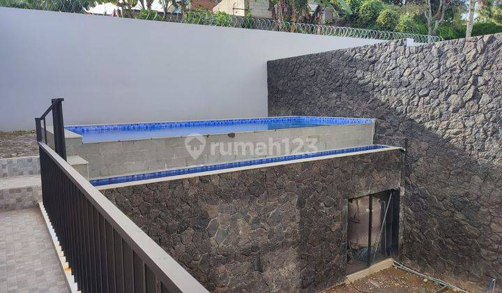 Rumah Minimalis di Setiabudi Regency Ada Kolam Renang 4