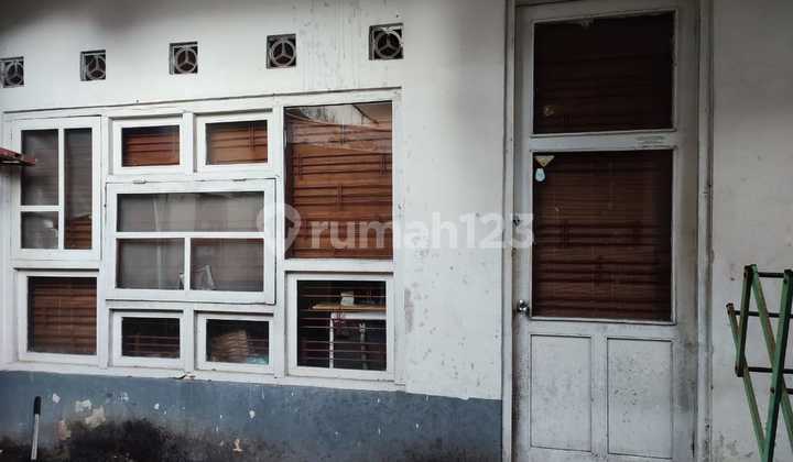 Rumah Hitung Tanah di Mainroad Riau Bandung 2
