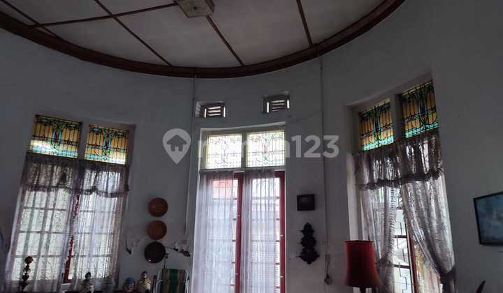 Rumah Hitung Tanah di Mainroad Riau Bandung 3