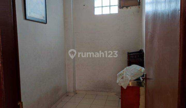Gudang Plus Rumah di Holis Bandung, Lokasi Strategis 8