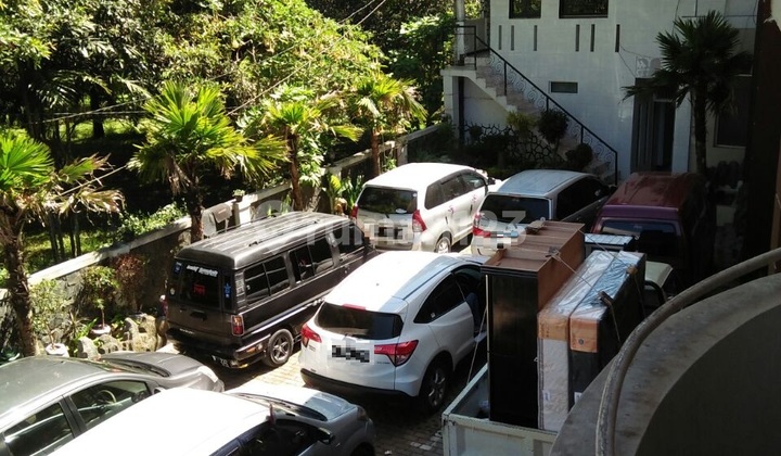 Hotel di Bandung Utara, Lokasi Strategis 4