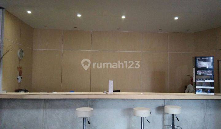 Hotel di Bandung Utara, Lokasi Strategis 1