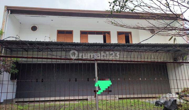 Ruang Usaha di Mainroad Surya Sumantri Bandung 3