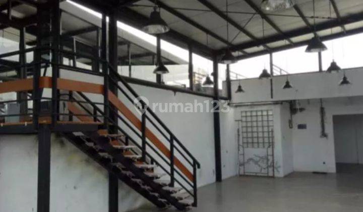 Ruang Usaha Strategis di Gatot Subroto Bandung 3