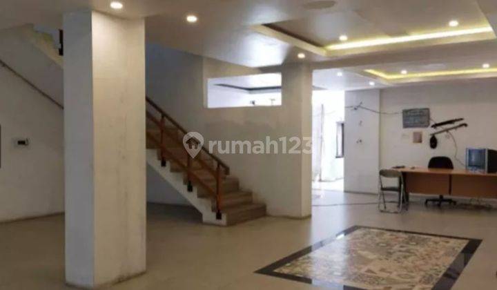 Ruang Usaha Strategis di Gatot Subroto Bandung 9